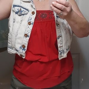 Spaghetti strap shirt